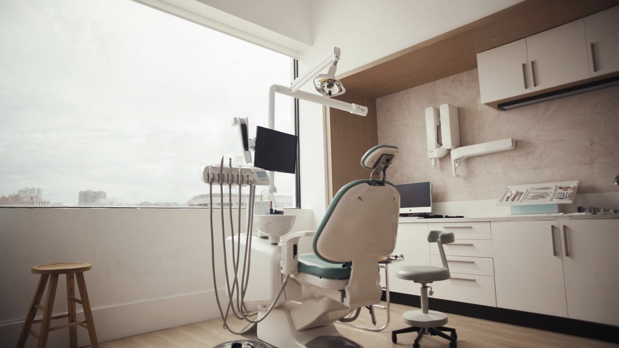 Why Cosmetic Dentists Need a Website That Feels as Premium as Their Work